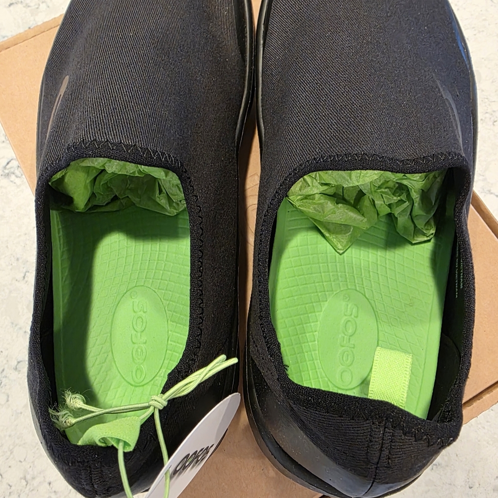 Oofos Men's OOmg eeZee Low Shoe -Recovery Black Size 11 NIB - Picture 5 of 13